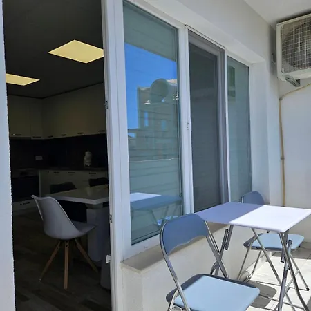 Flat, Close To The *